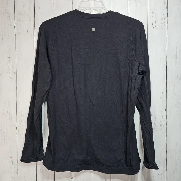 Lululemon Men's Black Vented Under Arms Size XL Long Sleeve Lightweight . - Picture 7 of 7